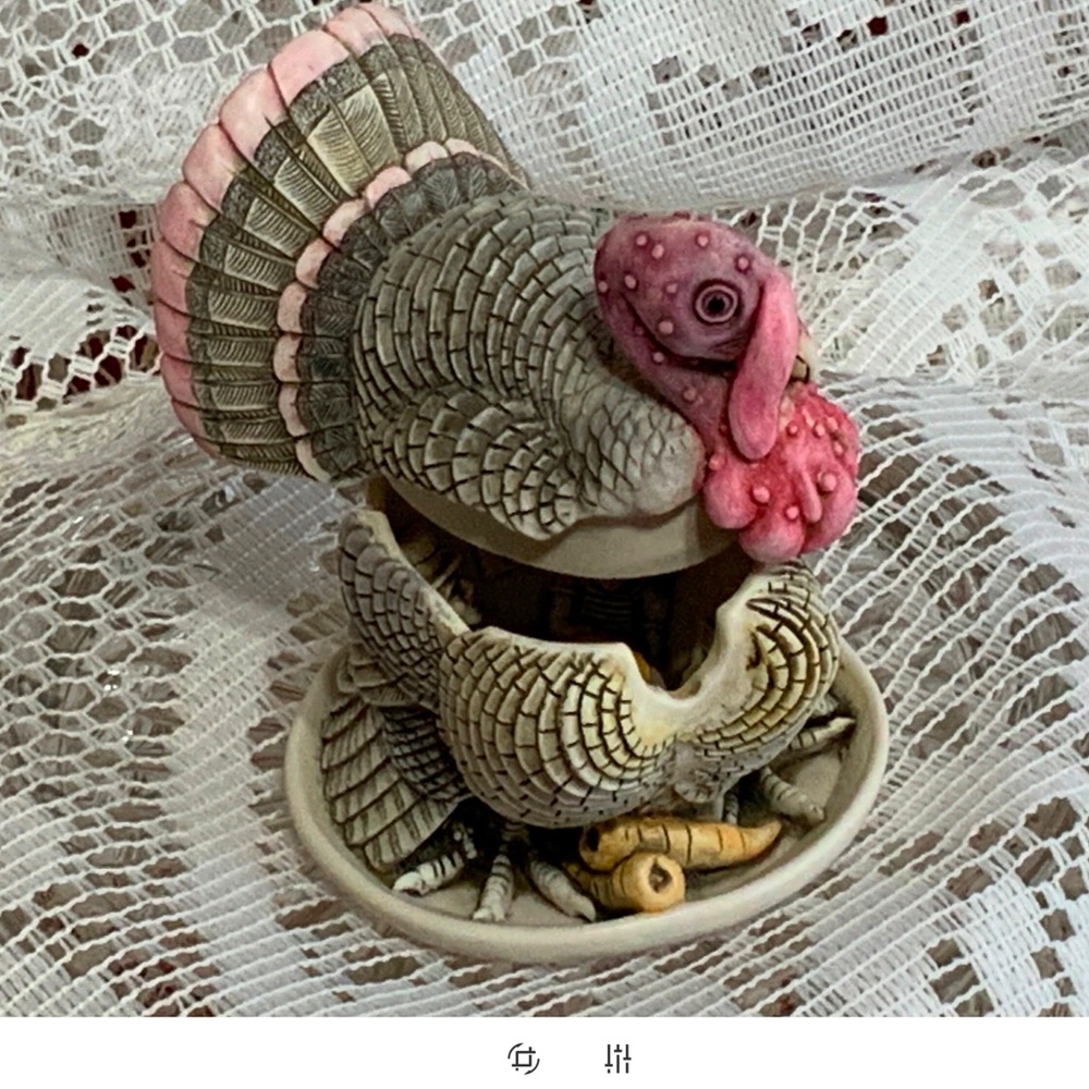 Harmony Kingdom Thanksgiving Turkey Trinket Box Gobblefest Puzzle Box Miniatures